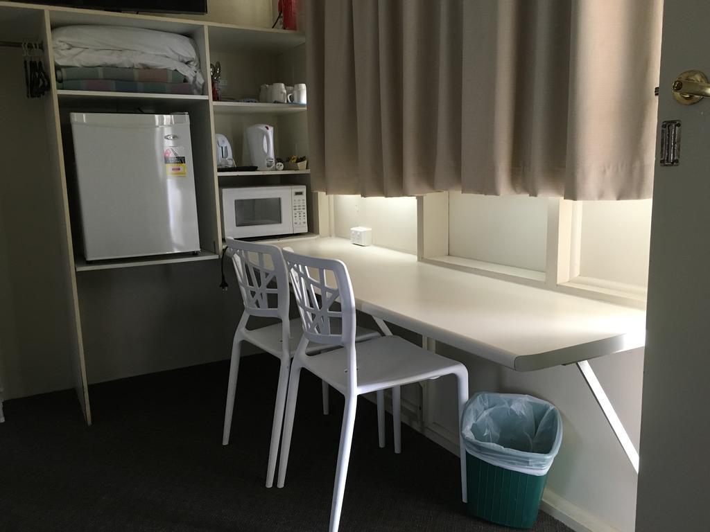 Plantation Park Motor Inn Еър Стая снимка